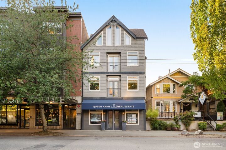 Property Photo: 1823 Queen Anne Avenue N 202 WA 98109
