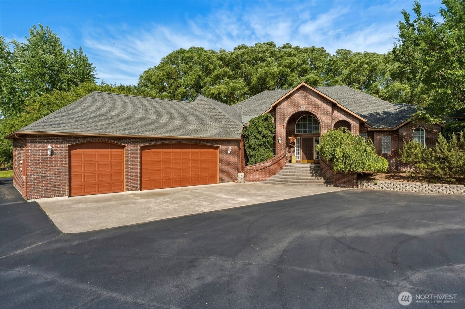 Property Photo:  1629  Wheatcrest Road  WA 99362 
