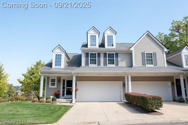 Property Photo: 767 E Bluff Court MI 48307