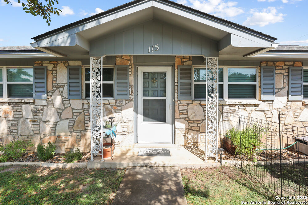 Property Photo:  115 Village  TX 78028 