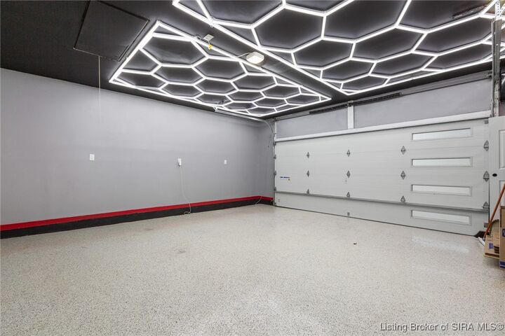 Property Photo: 4605 Shadyview Drive IN 47119