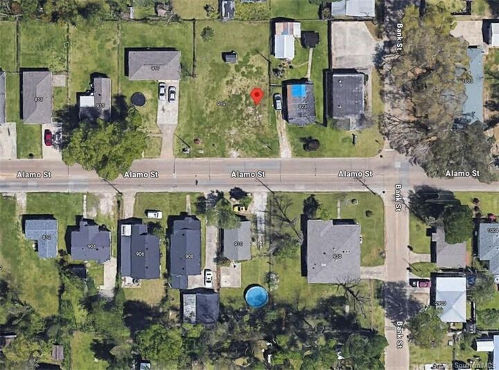 Property Photo: 921 Alamo Street LA 70601
