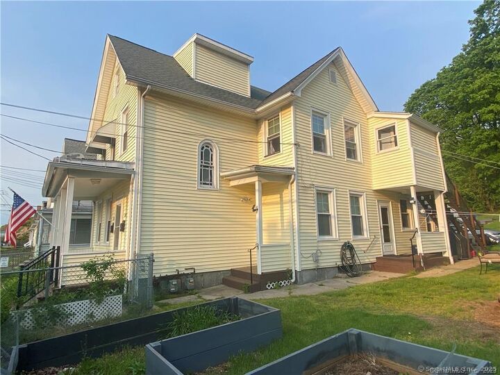 Property Photo: 20 Hodge Avenue CT 06401