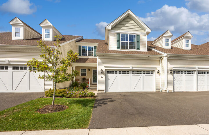 Property Photo:  11 Tamarack Court 11  CT 06712 