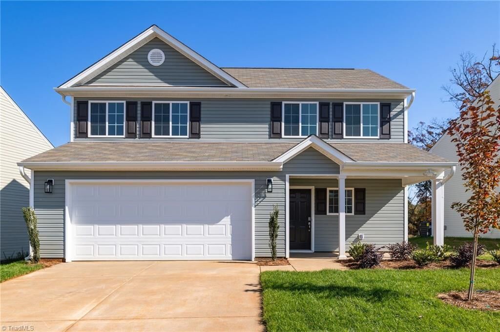 Property Photo: 3910 Arcola Way NC 27405