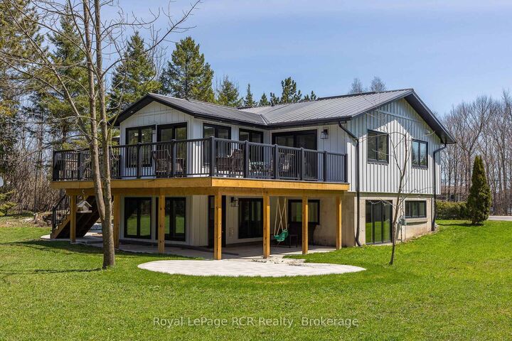 Property Photo:  126 West Street  ON N4K 5N7 
