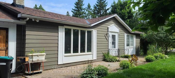 Property Photo:  890 Lebanon Drive  ON L9S 2C4 