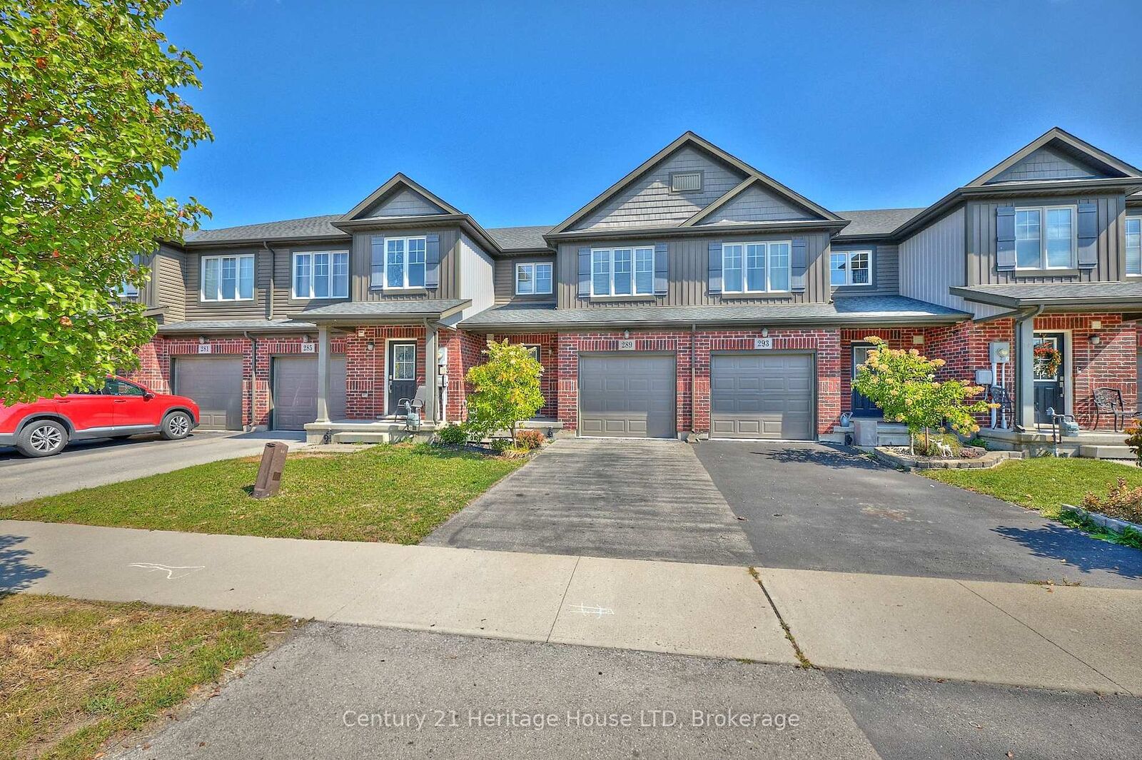 Photo de la propriété:  289 Silverwood Avenue  ON L3C 0B7 