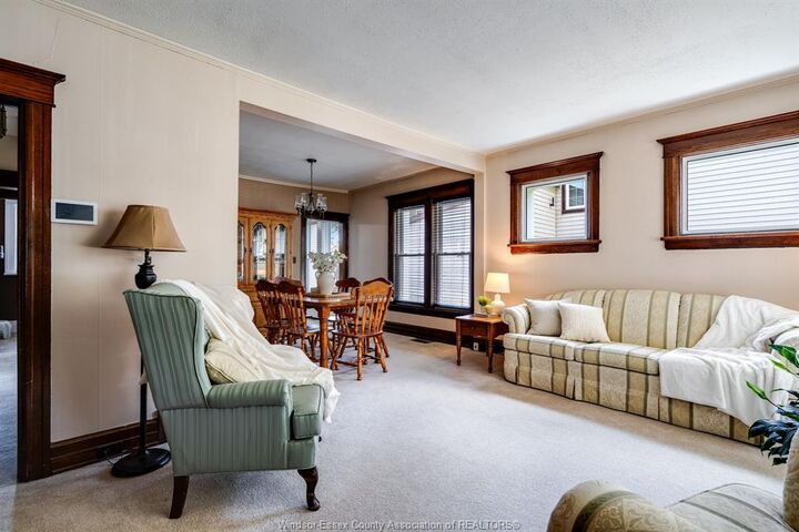 Property Photo:  48 Orange St  ON N8H 1P7 