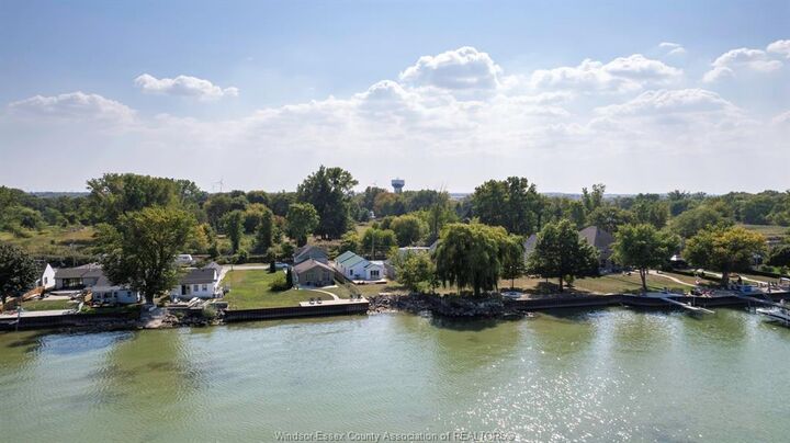 Photo de la propriété: 1564 Caille Avenue ON N8L 0J3