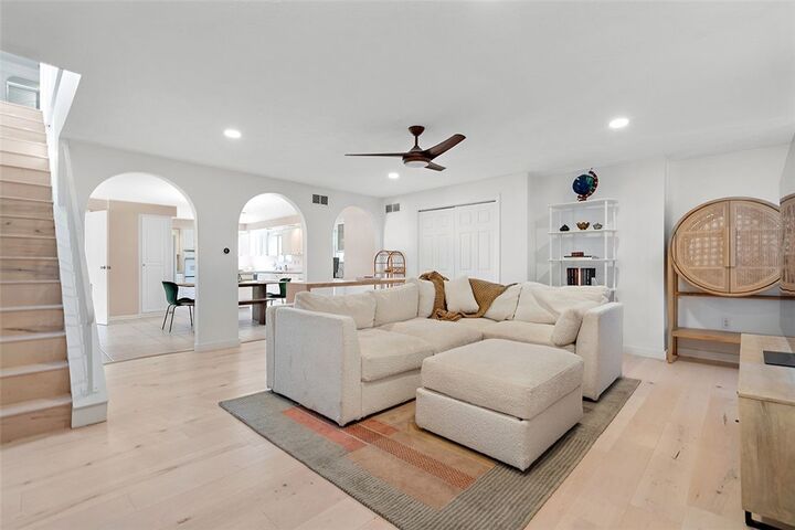 Property Photo:  2121 Magnolia St  PA 15212 