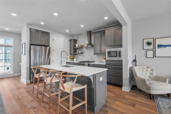 Property Photo:  3155 Preston Wy  PA 15017 