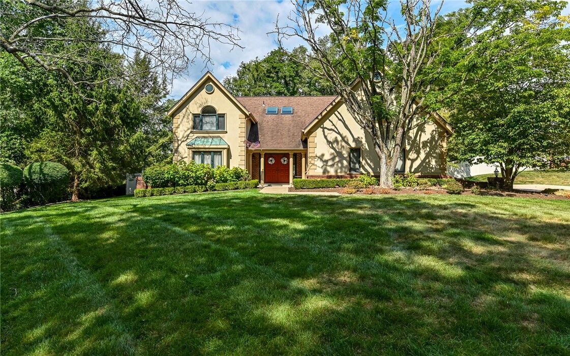 Property Photo:  4267 Laurel Ridge Dr  PA 15101 