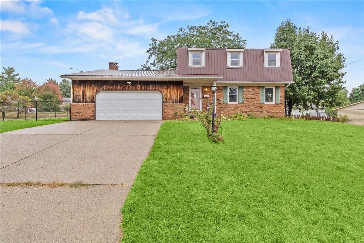 Property Photo:  516 Hilltop Drive  OH 43311 
