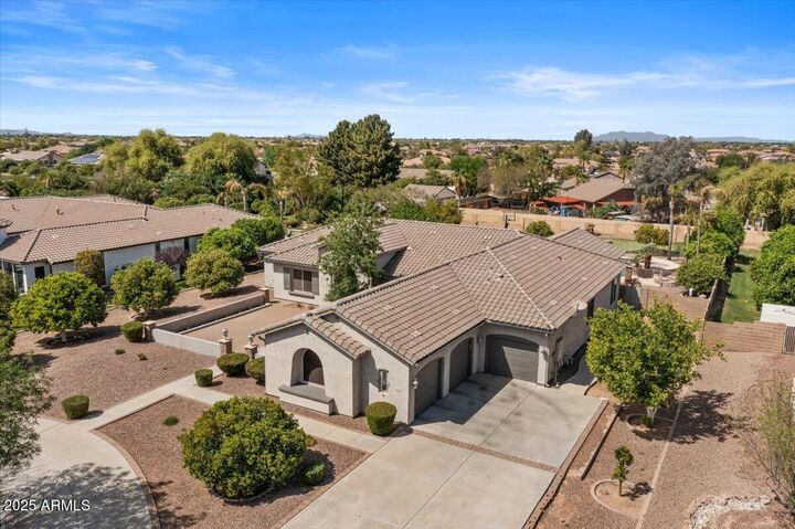 Property Photo:  3410 E Vallejo Court  AZ 85298 