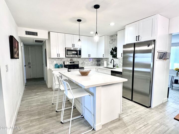 Property Photo: 5527 E Dallas Street AZ 85205