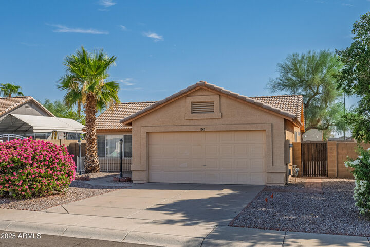 Property Photo:  845 W 15th Lane  AZ 85120