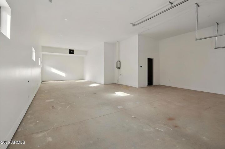 Property Photo: 2136 E Paradise Lane AZ 85022