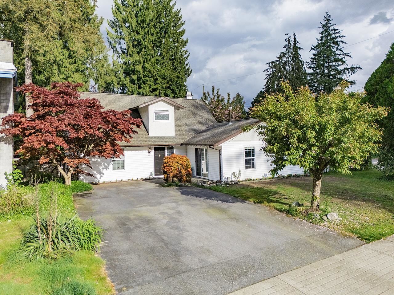 Photo de la propriété:  3604 McRae Crescent  BC V3B 4P1 