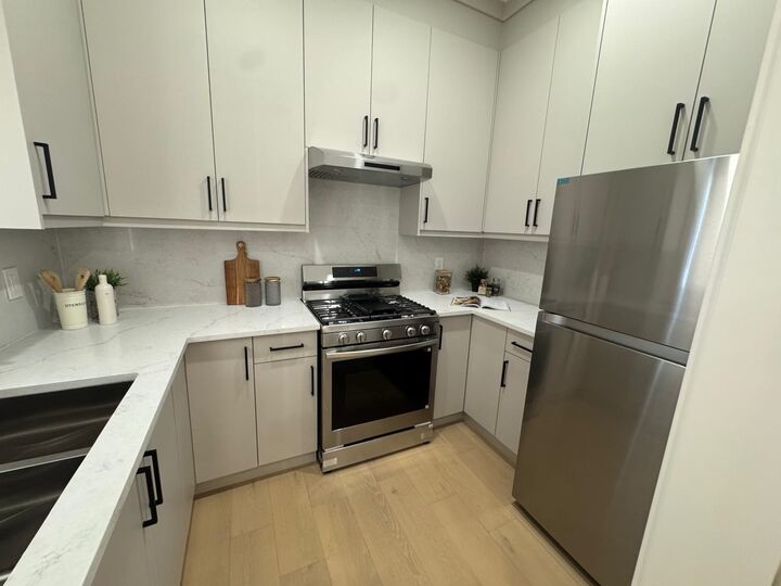 Property Photo:  14963 20 Avenue  BC V4A 8E9 