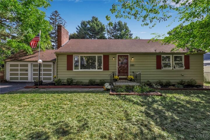 Property Photo: 4189 Wildwood Drive NY 14221