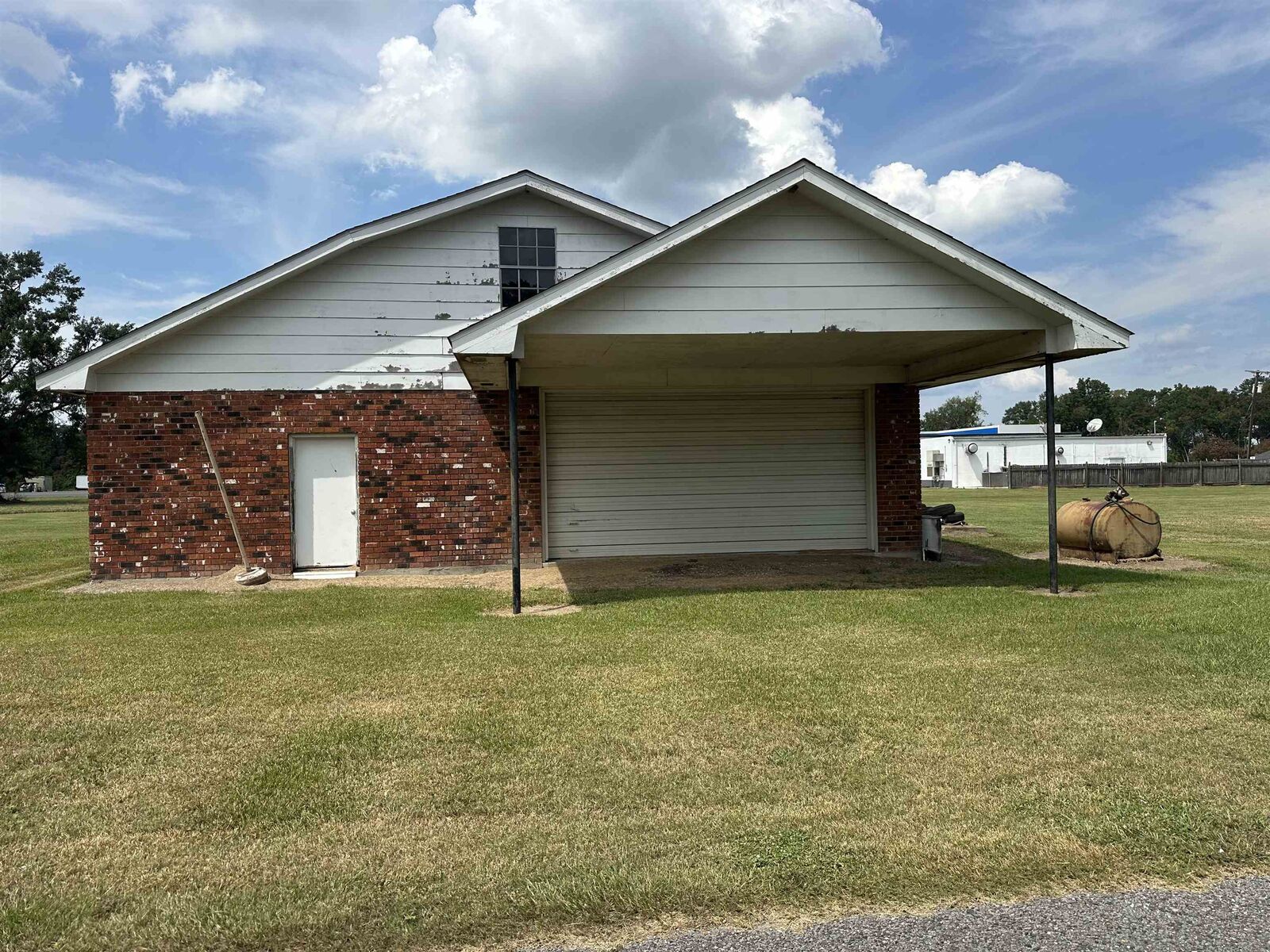Property Photo: 117 Sternfels Court LA 70393