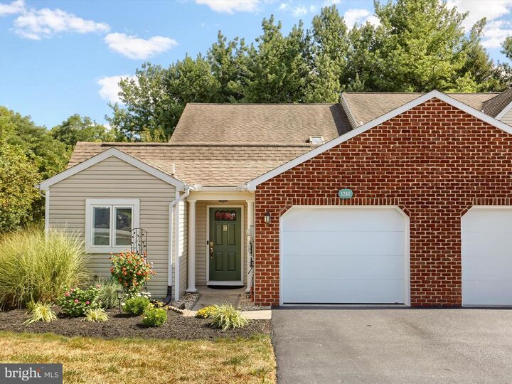 1240 Summitview Court  New Cumberland PA 17070 photo