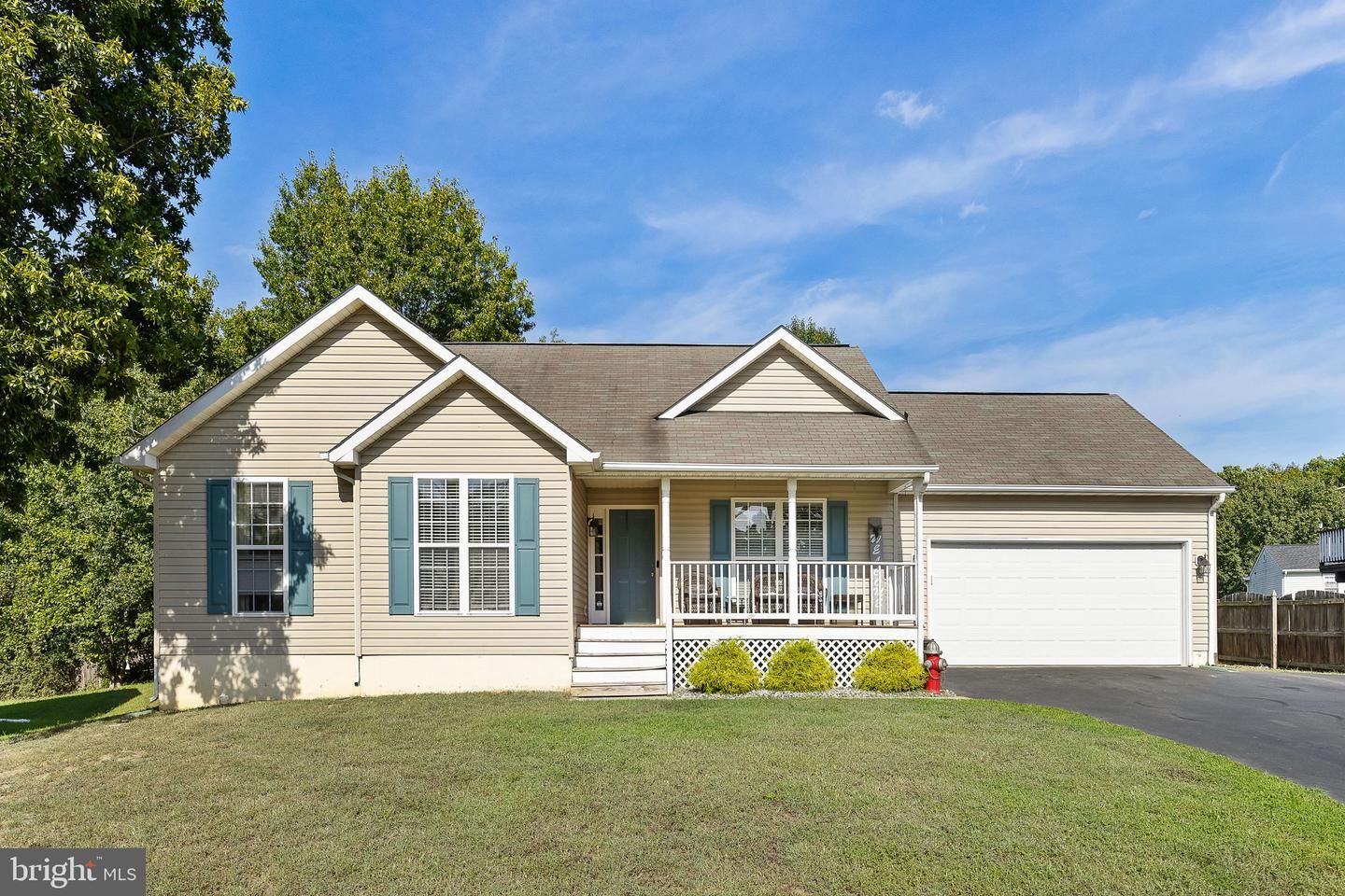 Property Photo: 8711 Forest Glen Circle VA 22407