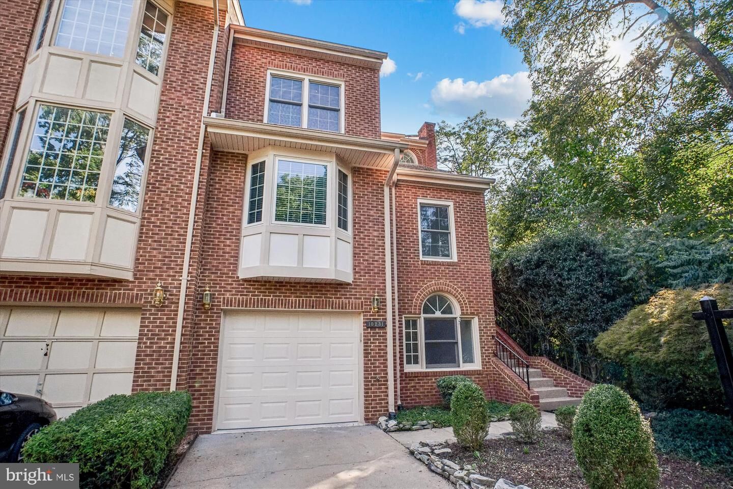 Property Photo: 10231 Aspen Willow Drive VA 22032