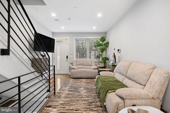 Property Photo:  2607 Tulip Street  PA 19125 