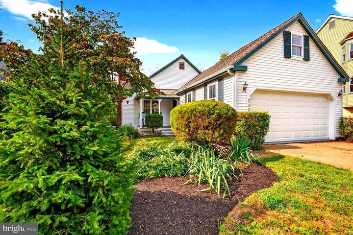 Property Photo:  332 Loudoun Street SW  VA 20175 