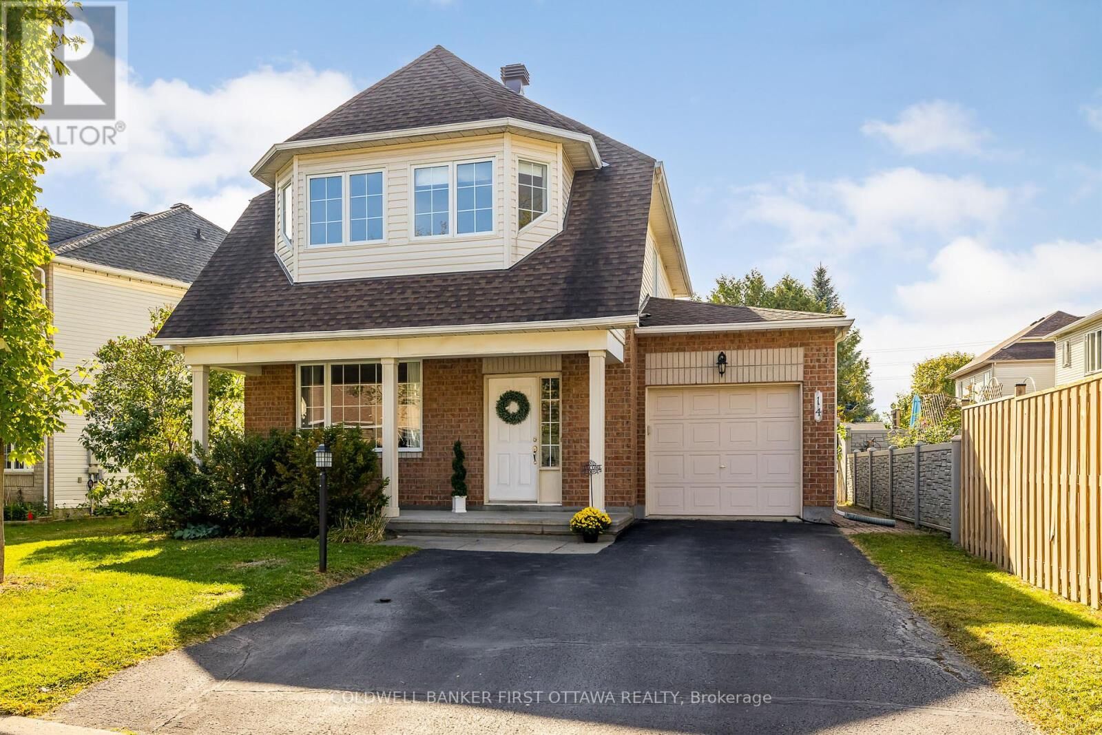 Photo de la propriété:  14 Vistapointe Drive  ON K2G 6N5 