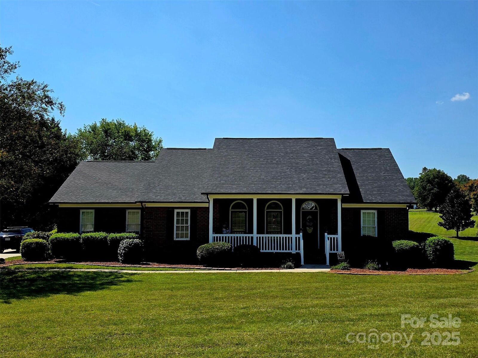 Property Photo:  608 Sandycrest Drive  NC 28021 
