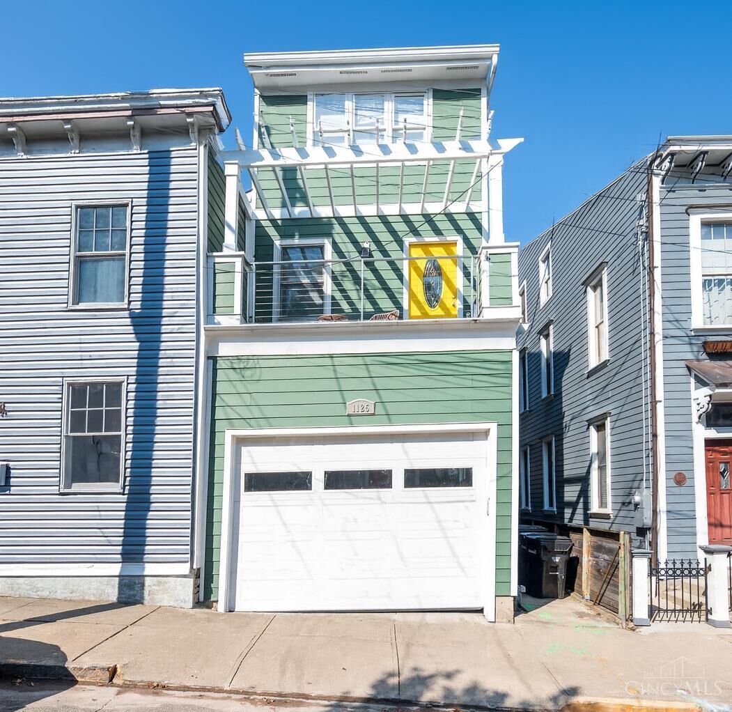 Property Photo:  1125 Belvedere Street  OH 45202 