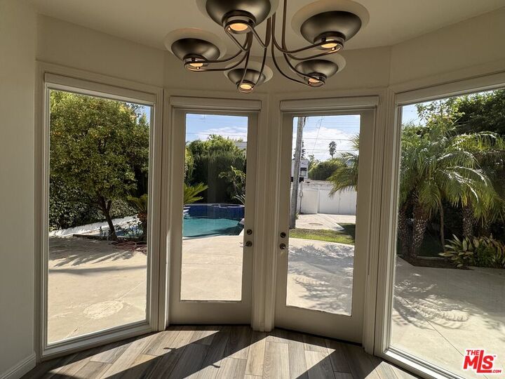 Property Photo:  112 N Elm Dr  CA 90210 