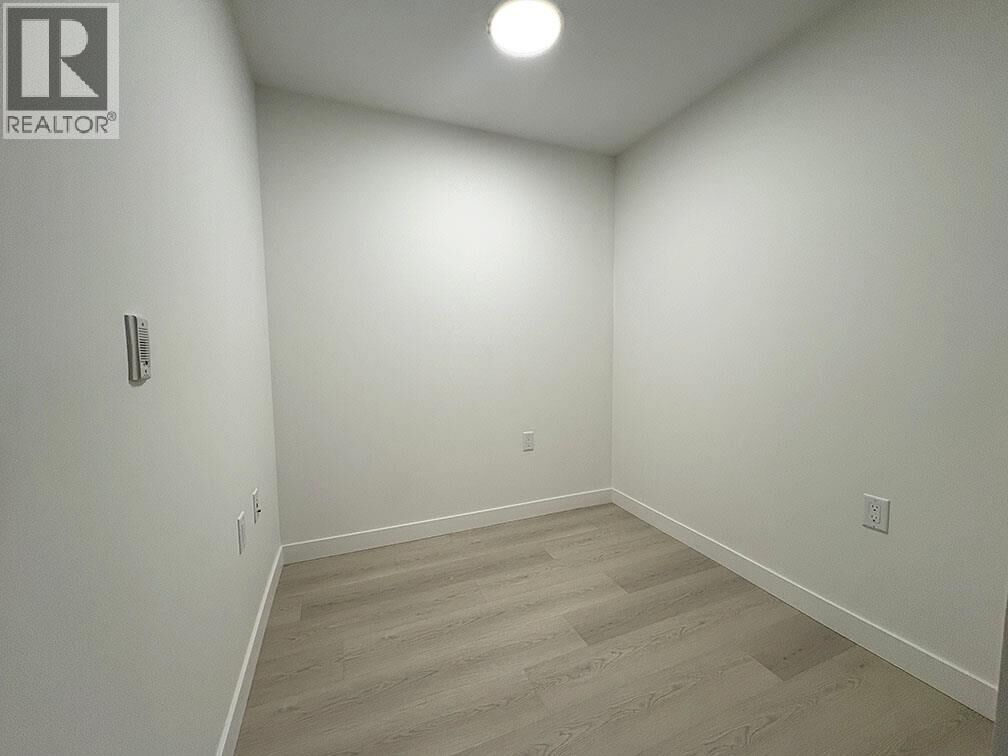 Photo de la propriété:  2002 St George Street 417  BC V3H 0N4 