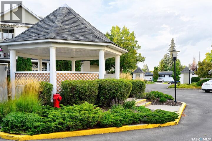 Property Photo:  132 305 Pinehouse Drive  SK S7K 7Z4 