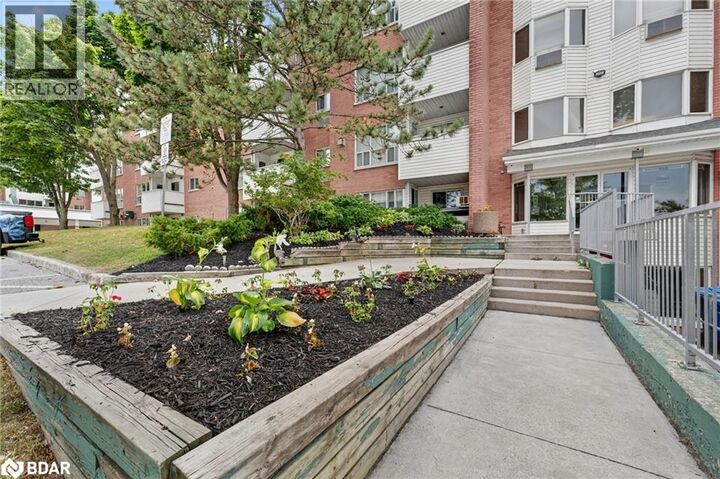 Property Photo:  126 Bell Farm Road B08  ON L4M 6J3 