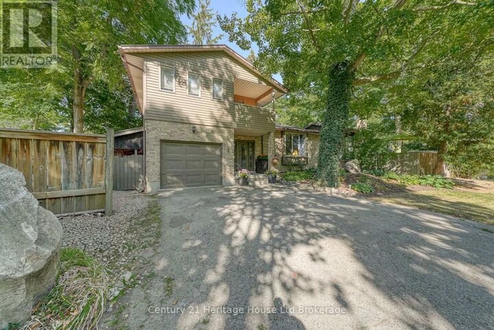 Property Photo:  248 Vansittart Avenue  ON N4S 6G2 