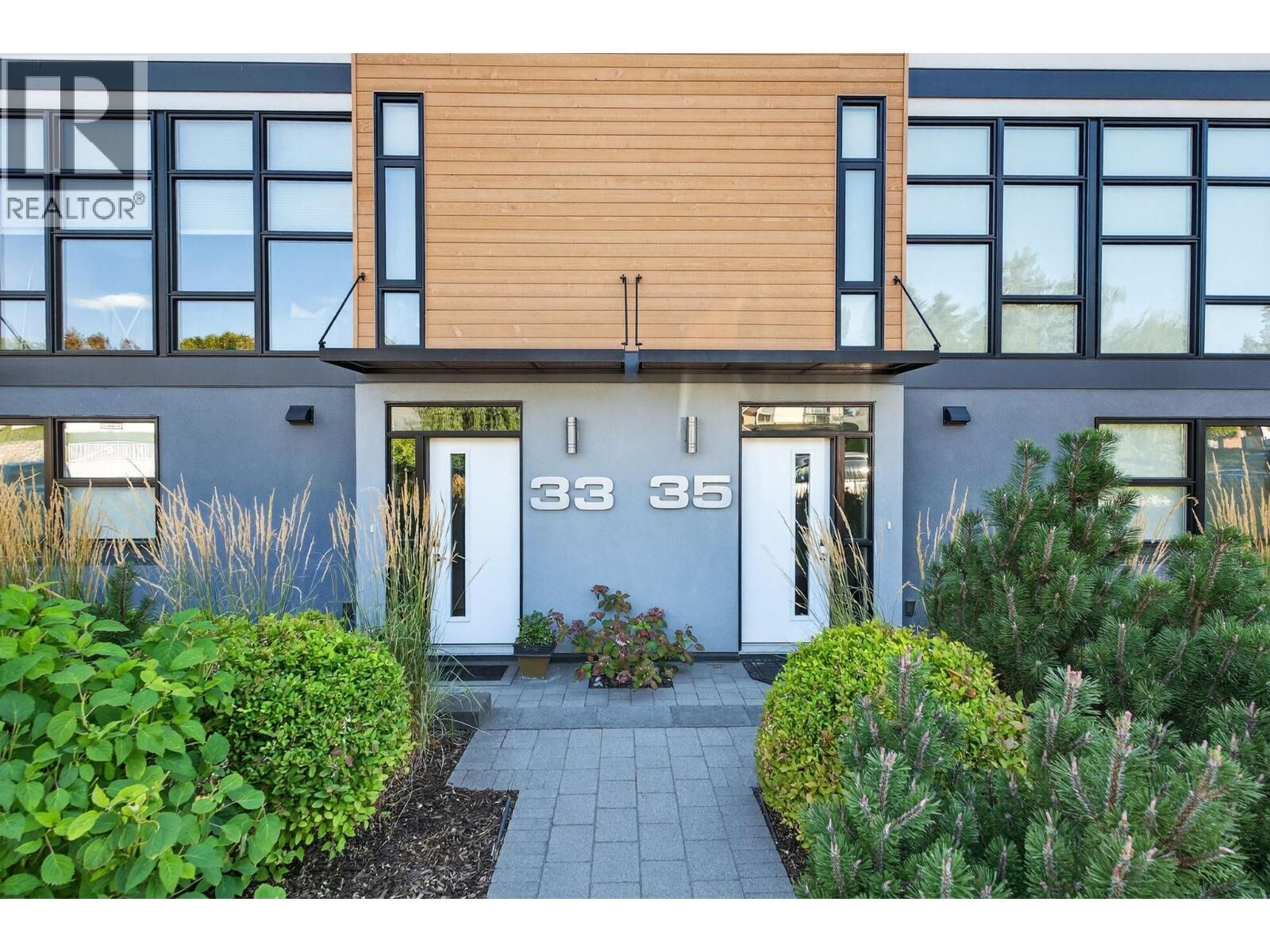 Property Photo: 1515 Highland Drive 33 BC V1Y 0C9