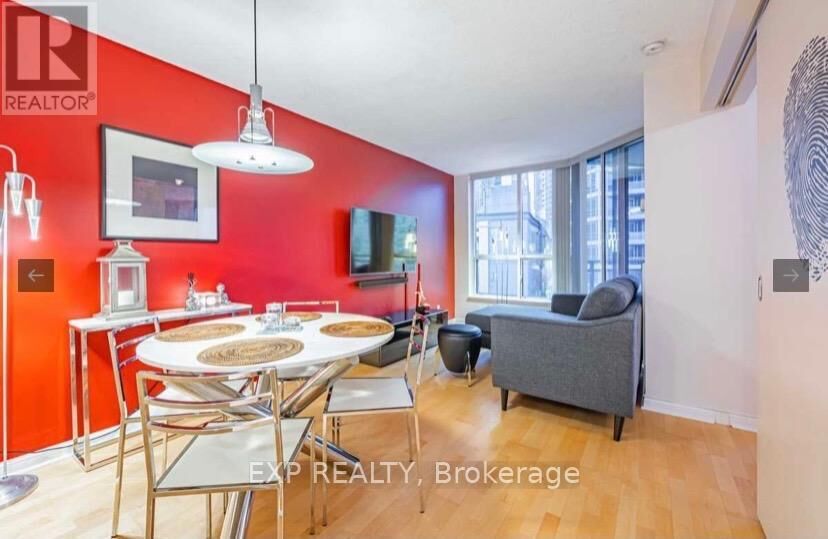 Property Photo:  228 Queens Quay West 705  ON M5J 2X1 