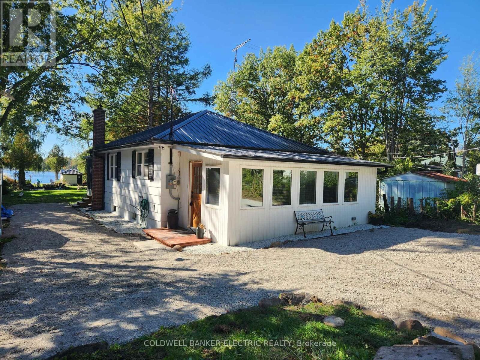 Photo de la propriété:  48 Hargrave Road  ON K0M 2B0 
