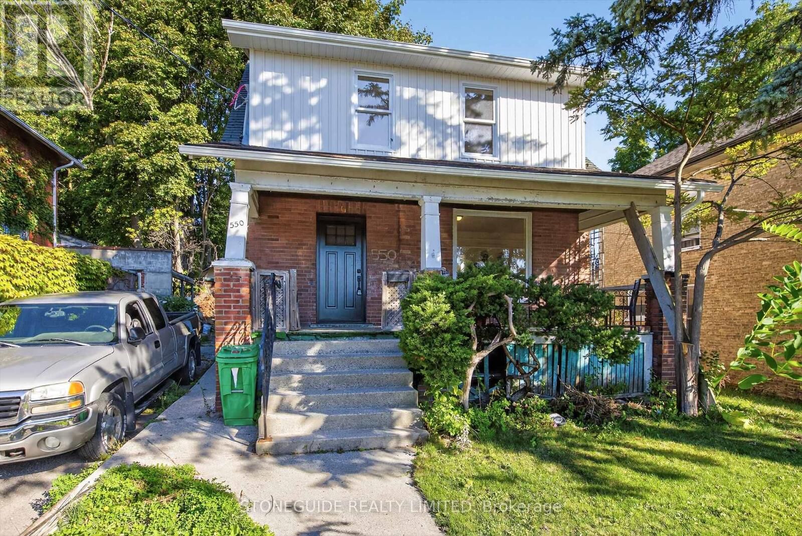 Property Photo: 550 Bolivar Street ON K9J 4R8