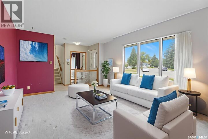 Property Photo:  20 Macdermid Crescent  SK S7J 2R2 