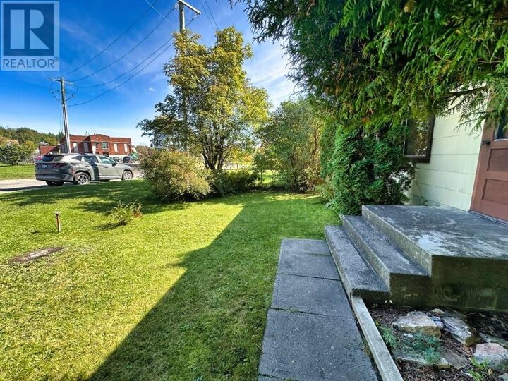 Property Photo:  128 Fifth Street  ON P0T 2J0 