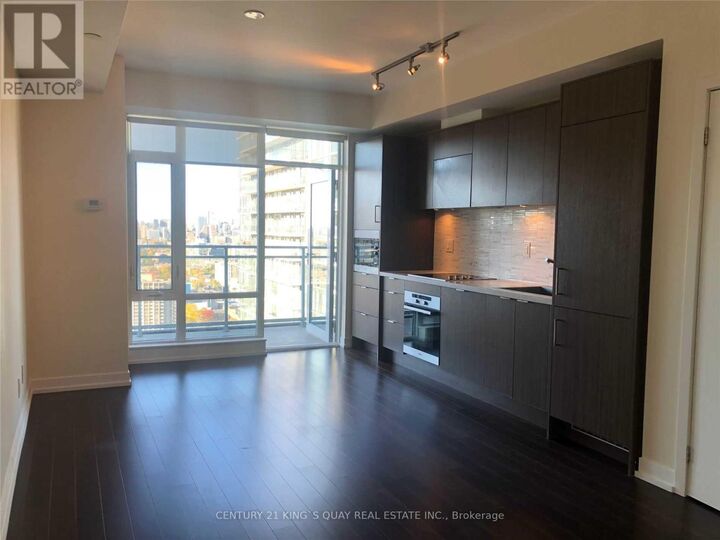 Property Photo:  21 Widmer Street 3603  ON M5V 0B8 