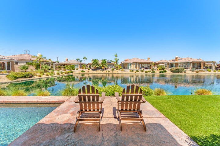 Property Photo: 65 Shoreline Drive CA 92270