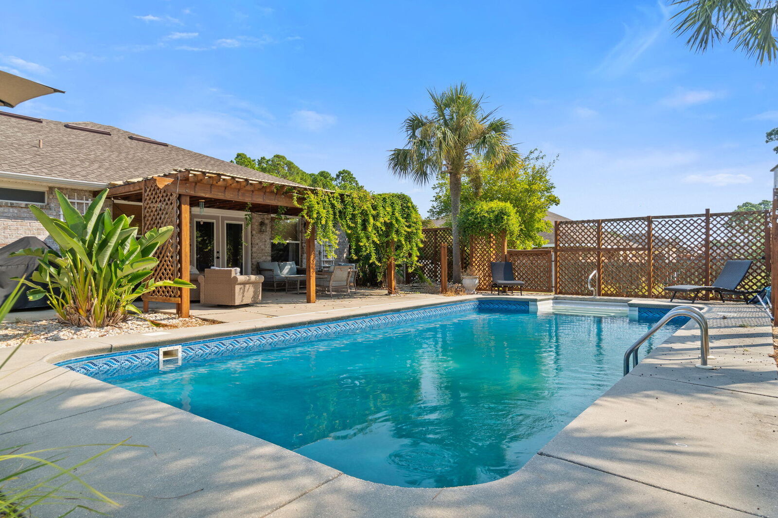 Property Photo:  7451 Brewster Street  FL 32566 