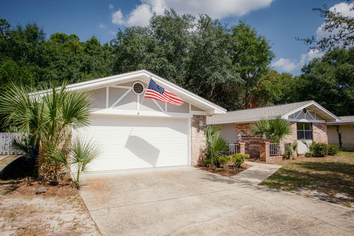 Property Photo:  119 McEwen Drive  FL 32578 