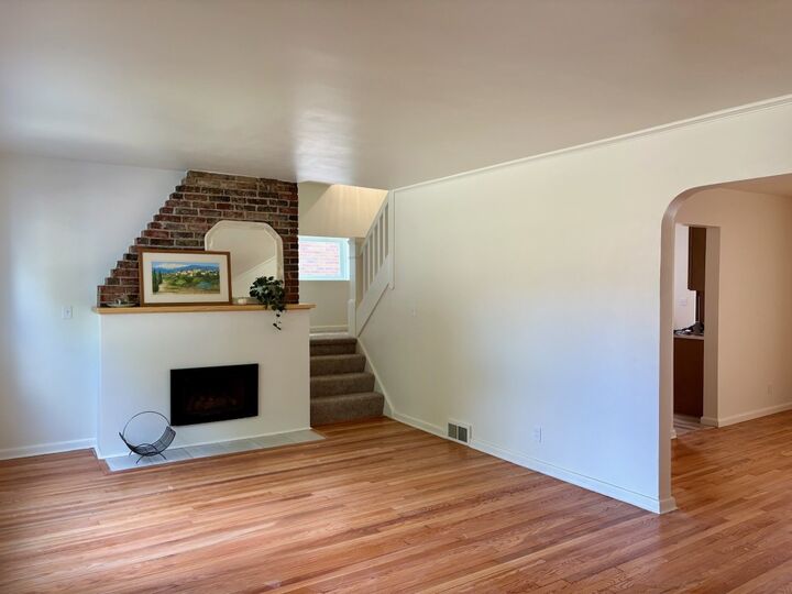 Property Photo:  141 W 37th Street  PA 16508 